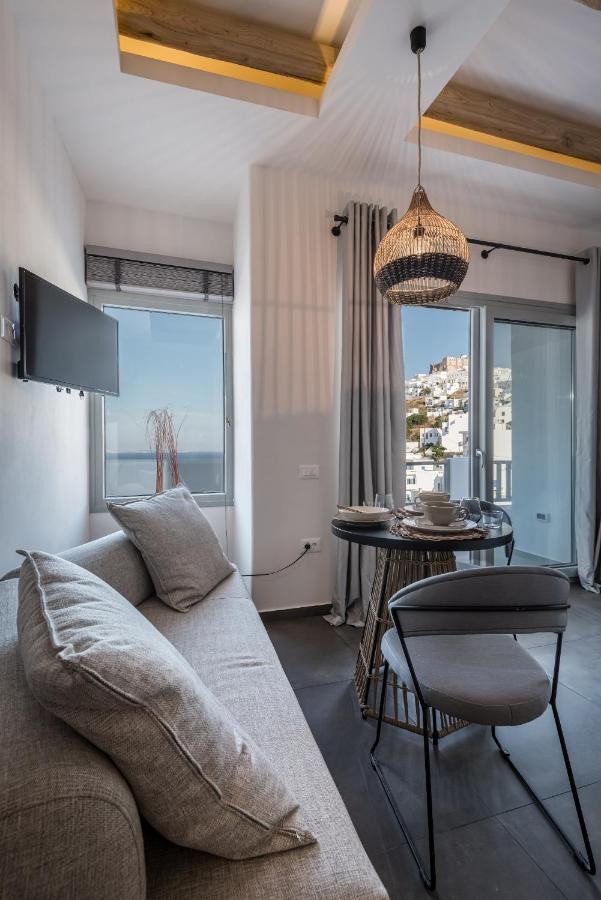 Vivere Luxury Suites Pera Gyalos Esterno foto