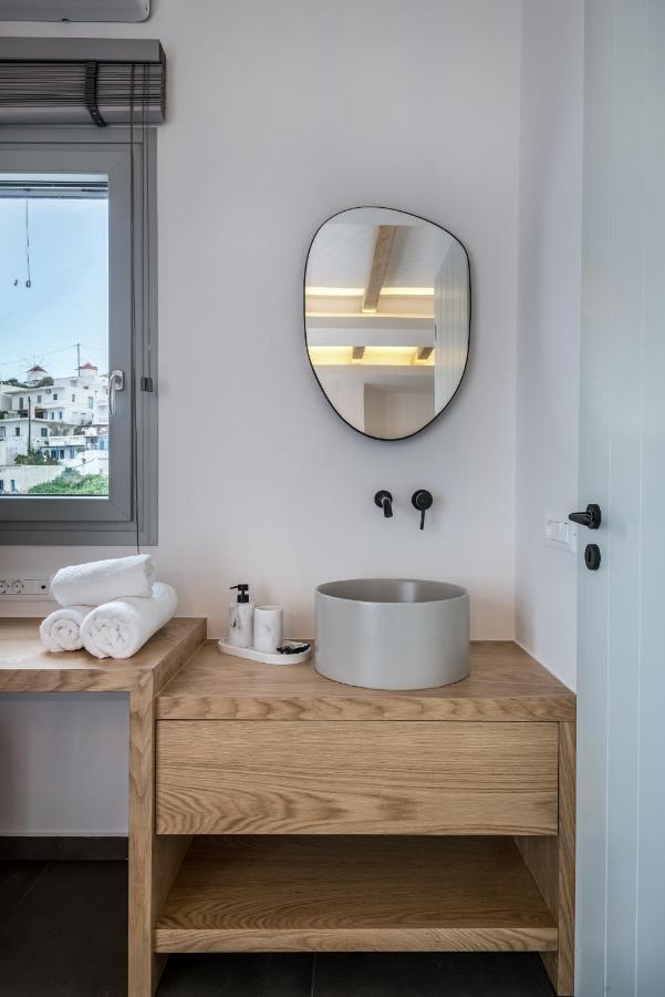 Vivere Luxury Suites Pera Gyalos Esterno foto